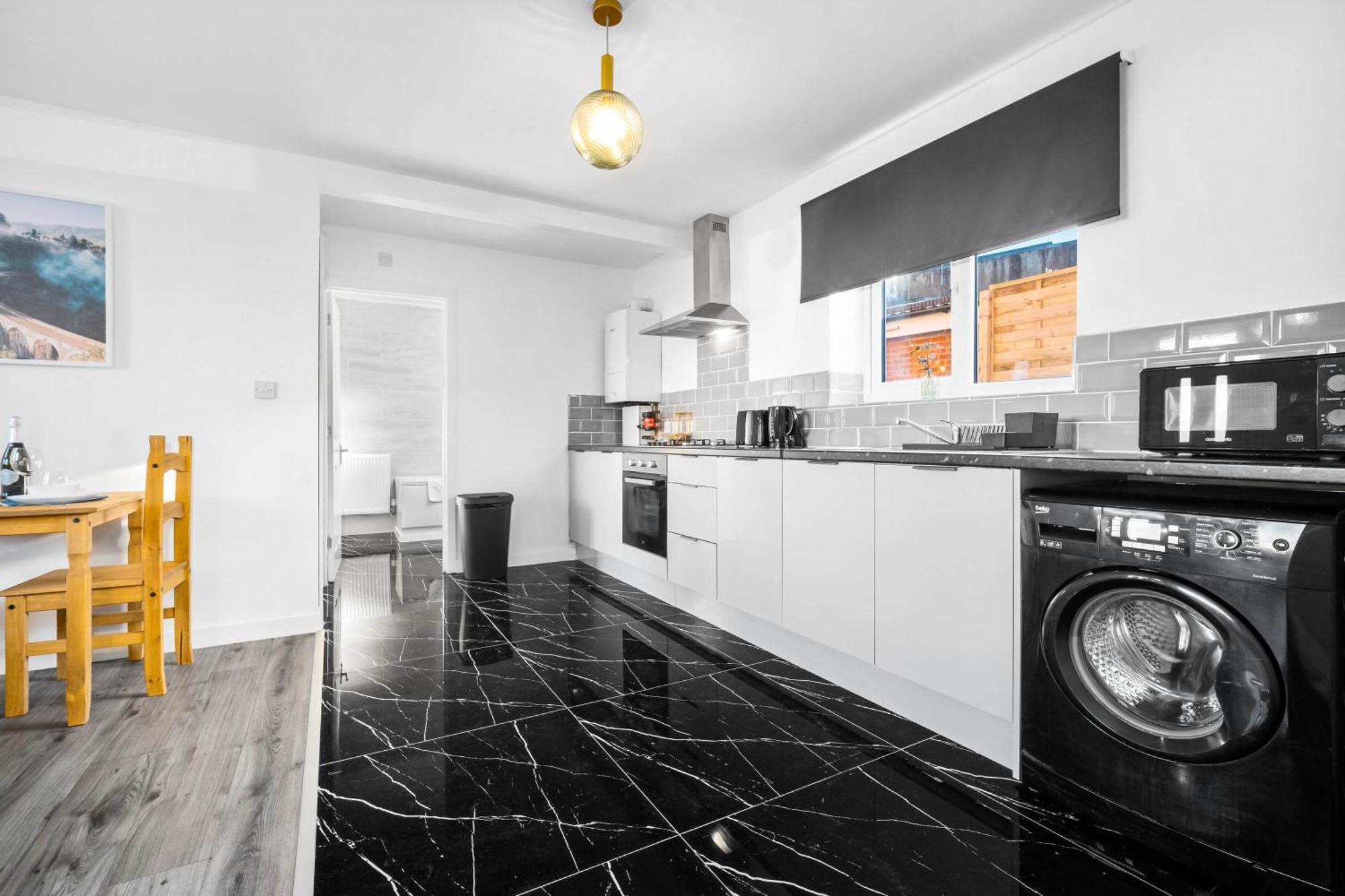 Modern Apartment - Cradley Heath - Top Rated - Netflix - Wifi - 1Mh Smethwick Ngoại thất bức ảnh