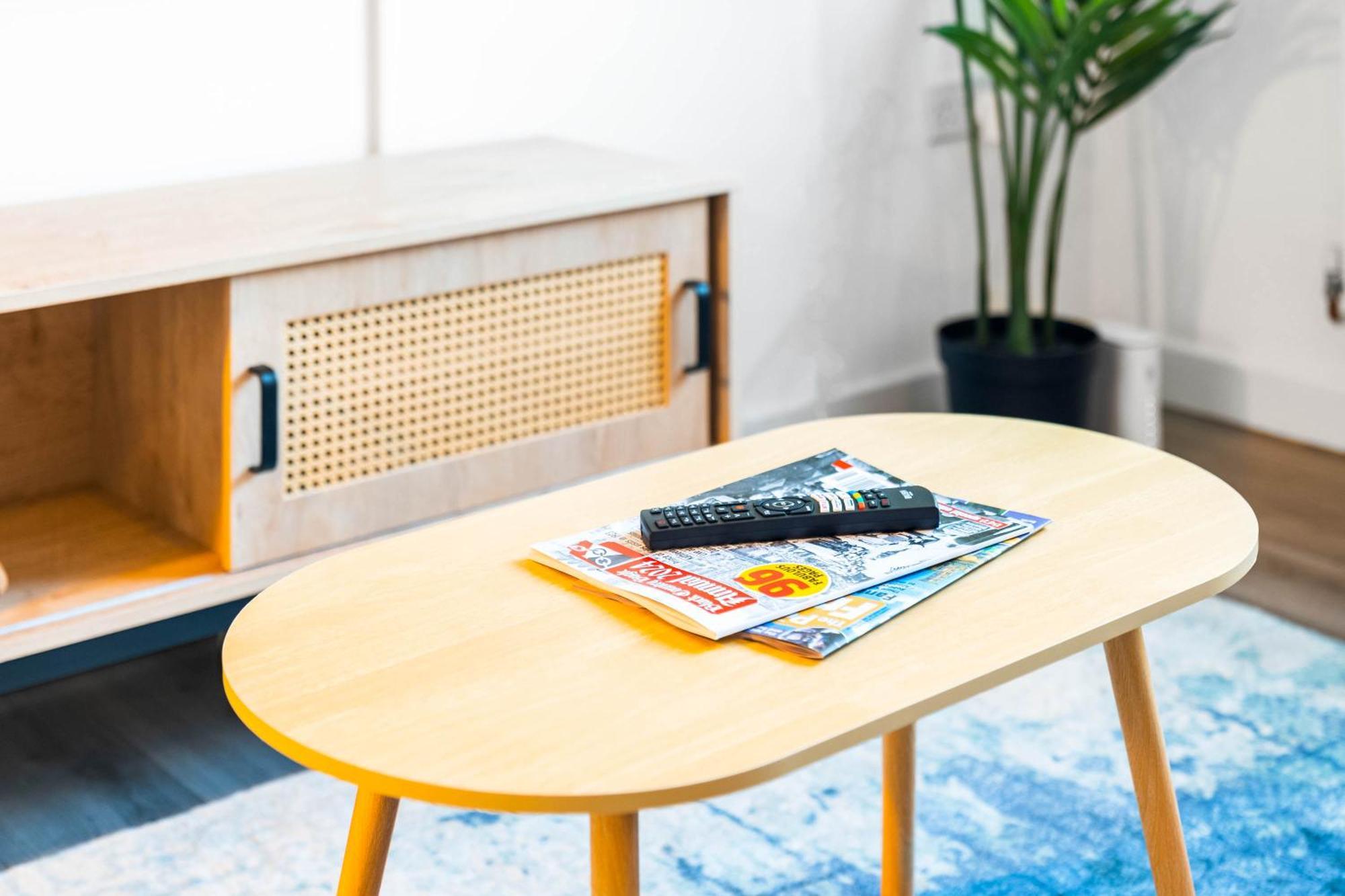 Modern Apartment - Cradley Heath - Top Rated - Netflix - Wifi - 1Mh Smethwick Ngoại thất bức ảnh