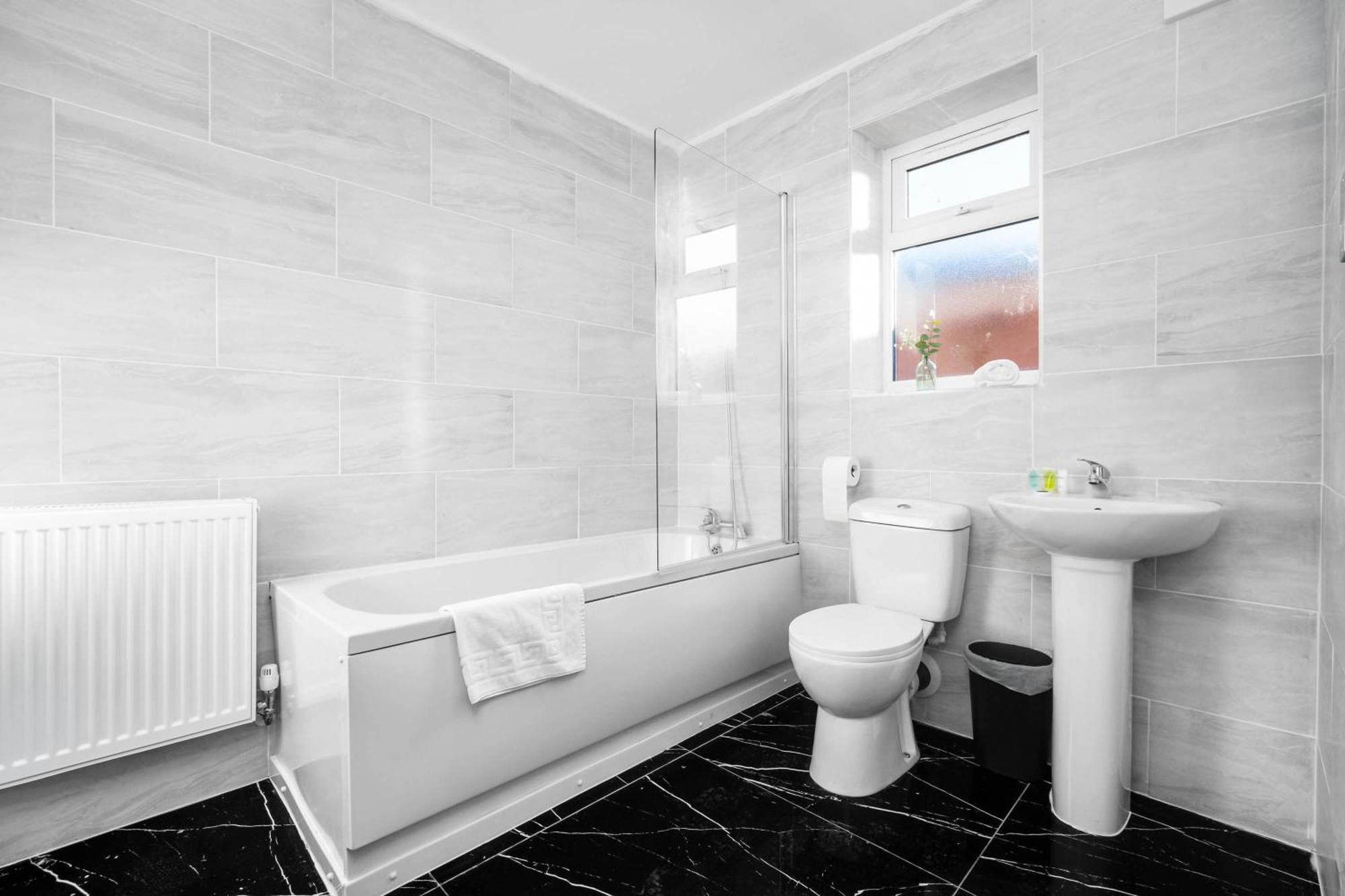 Modern Apartment - Cradley Heath - Top Rated - Netflix - Wifi - 1Mh Smethwick Ngoại thất bức ảnh